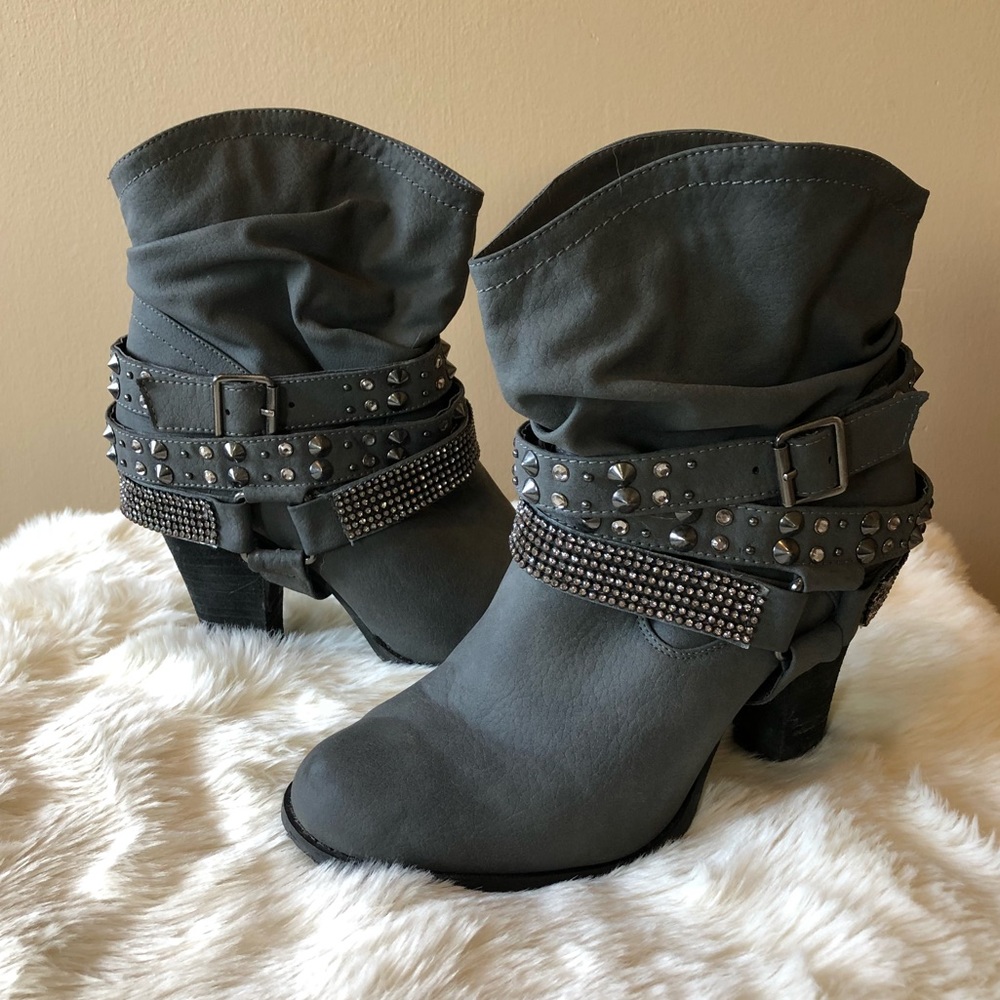 Not Rated Double Dip Harness Boot